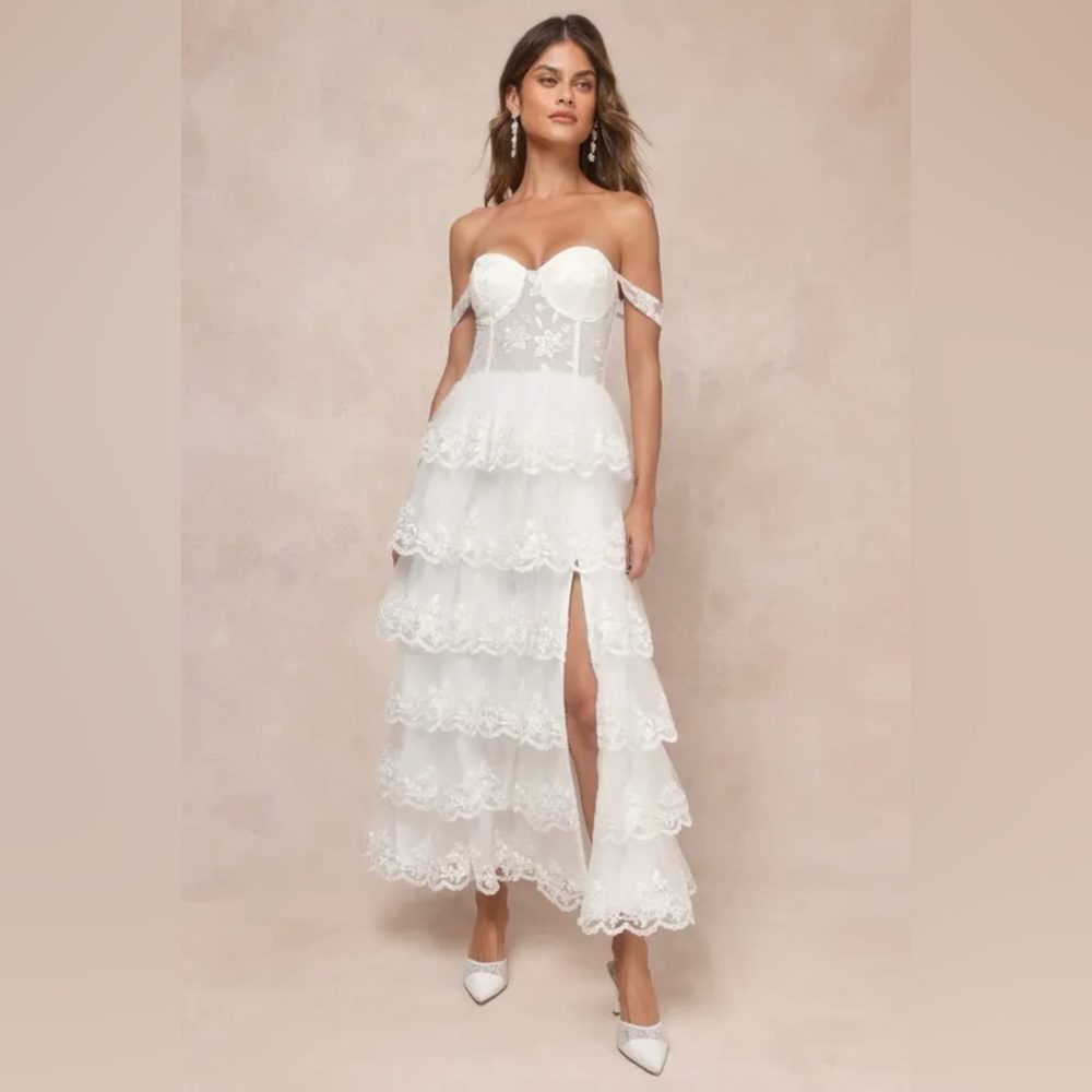 💎NWOT Lulu Luxe Beauty White Embroidered Tiered Off-the-Shoulder Dress💎